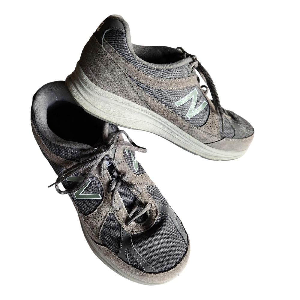 New Balance 877 Walking Shoes |  Men's Size 10.5 US Grey